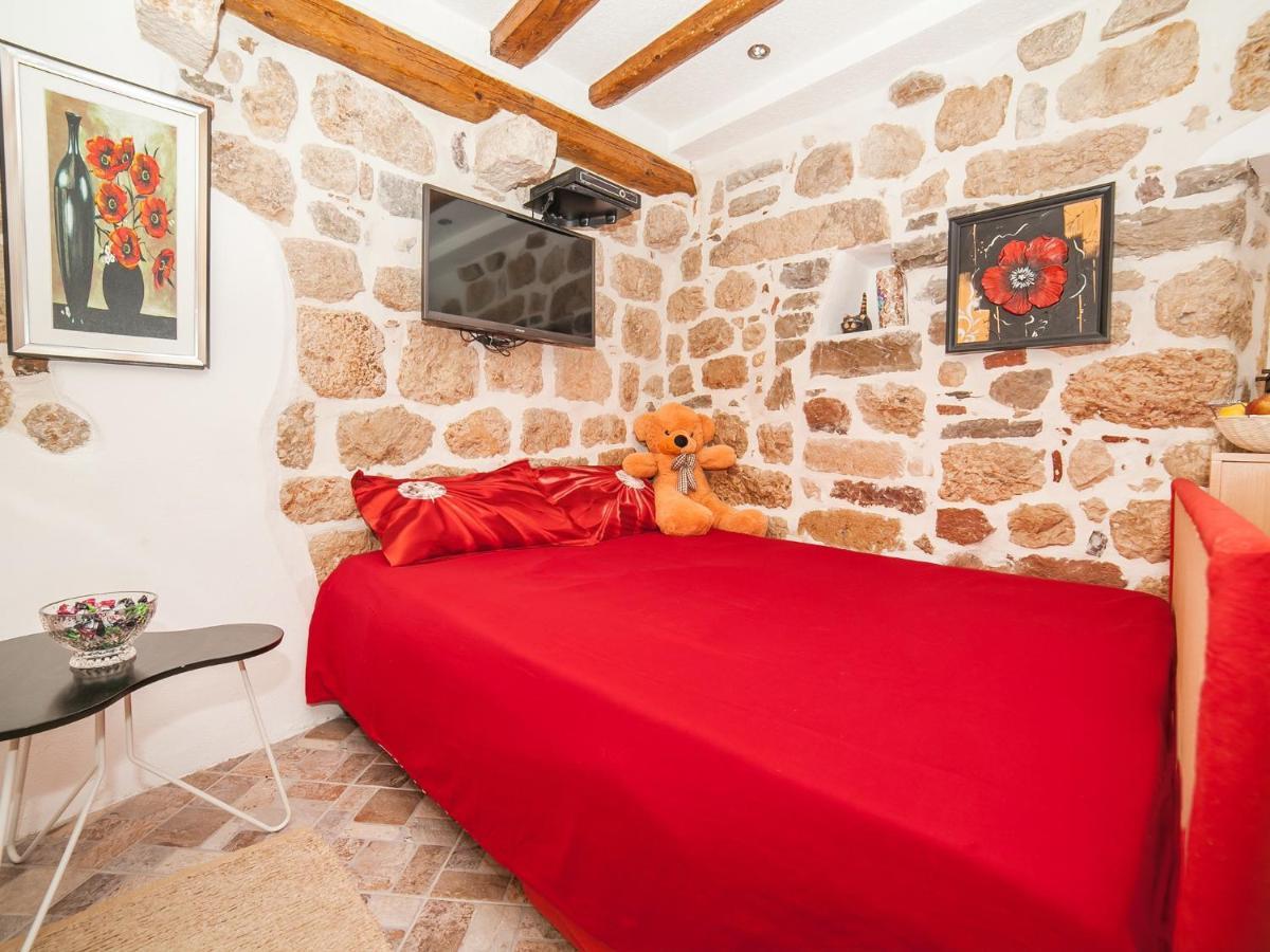 Alexandra Appartement *